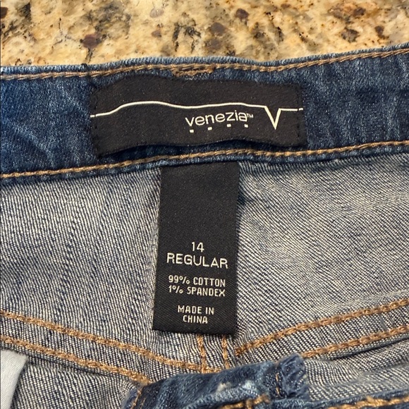 Lane Bryant Venezia Bootcut Jean Women's 14 Regular EUC - Picture 2 of 12